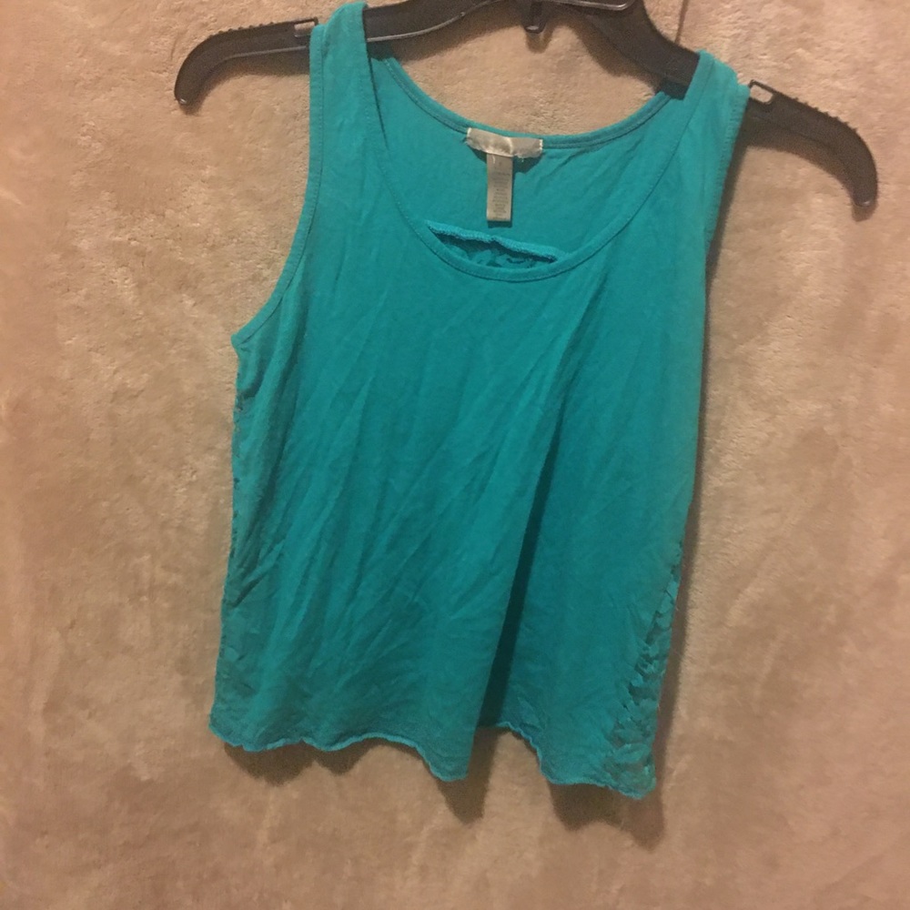 Tops - Picture 4 of 6